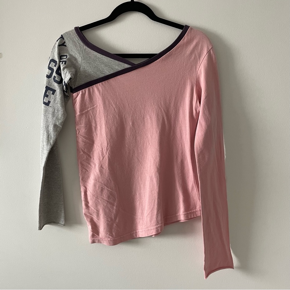 Preloved upcycled vintage long sleeve pink & gray v neck shirt top fits like s/m